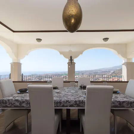 Veronika Stunning 3 Bedrom Private Heated Pool Βίλα