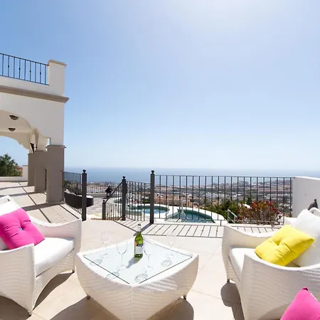 Veronika Stunning 3 Bedrom Private Heated Pool Βίλα