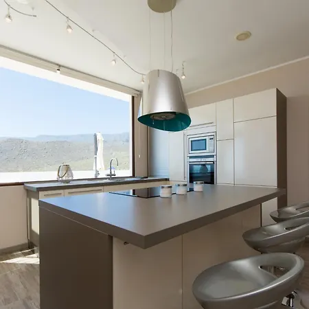 Veronika Stunning 3 Bedrom Private Heated Pool ヴィラ *