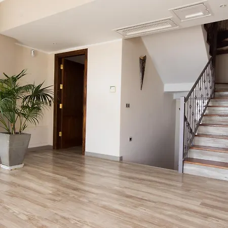 ヴィラ Veronika Stunning 3 Bedrom Private Heated Pool アデヘ