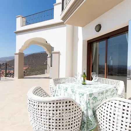 ヴィラ Veronika Stunning 3 Bedrom Private Heated Pool アデヘ